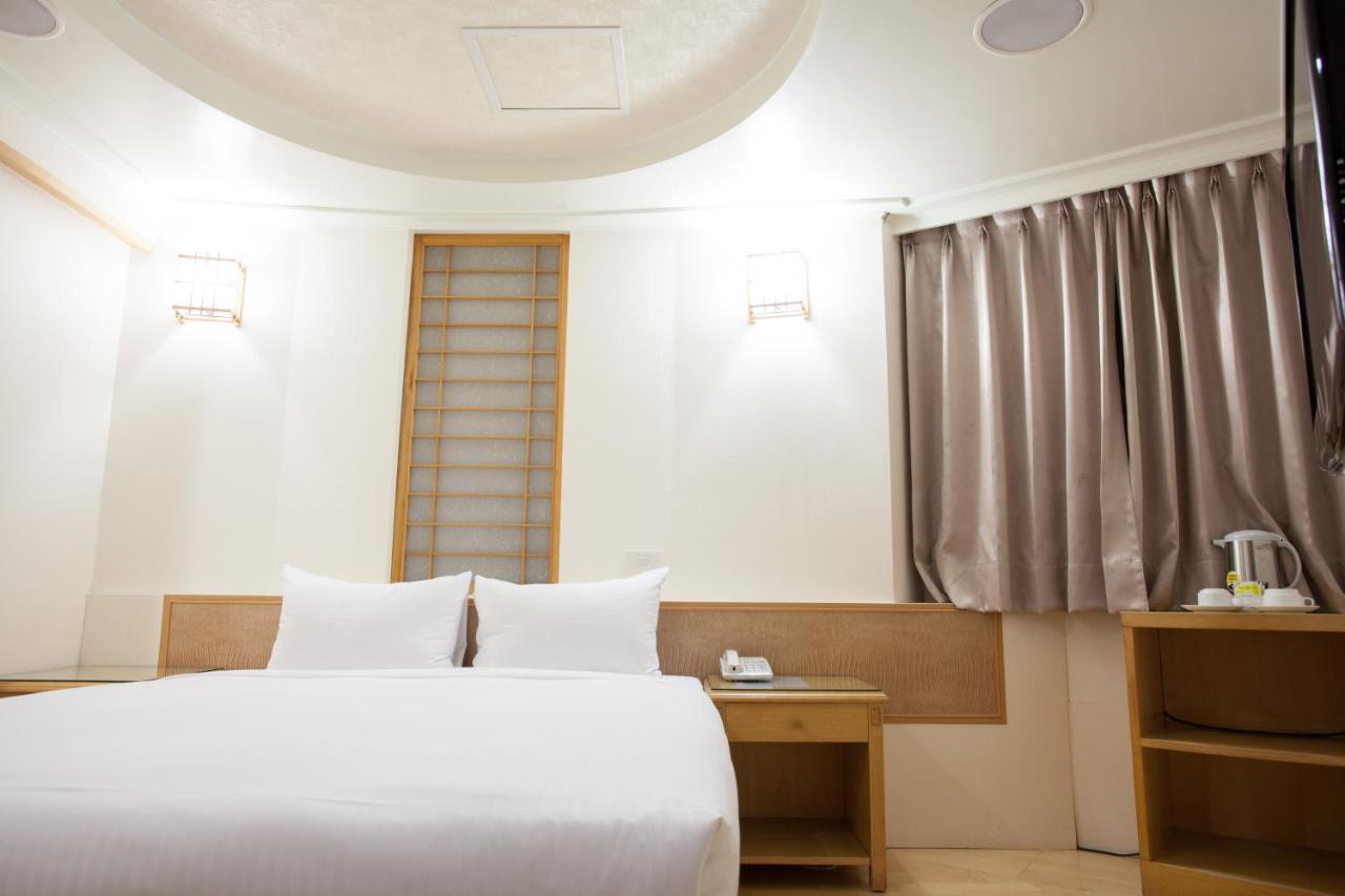 Hara Zuru Hotel Taoyuan Exterior photo