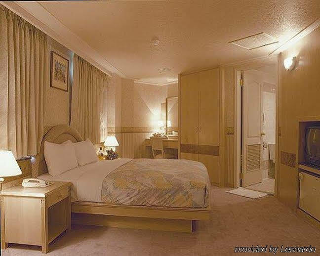 Hara Zuru Hotel Taoyuan Exterior photo